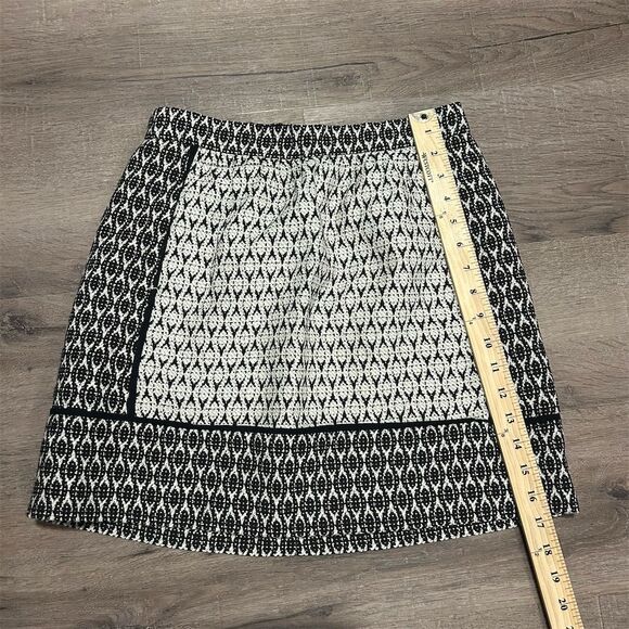 J. Crew Women's Black Geometric Mini Skirt Size 2 Casual Lined - Picture 7 of 7